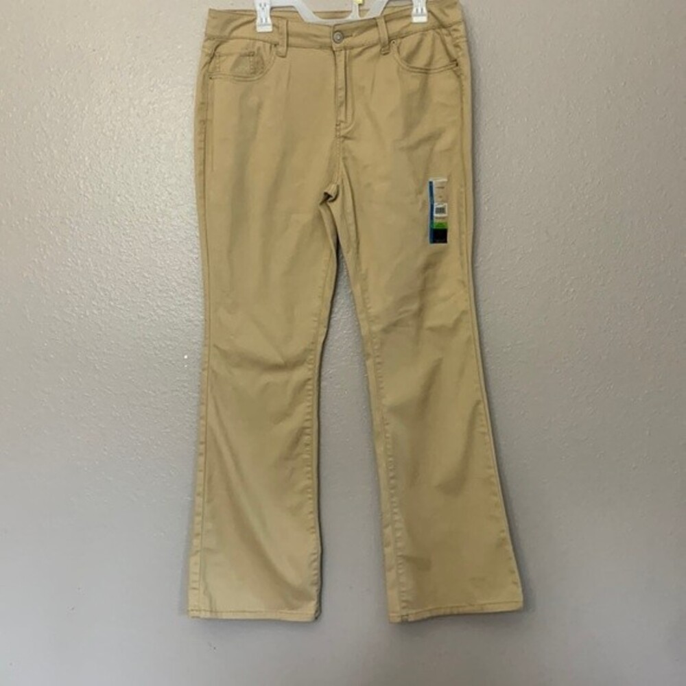 No Boundaries Mid Rise Boot Cut Jeans, size 17, color Khaki